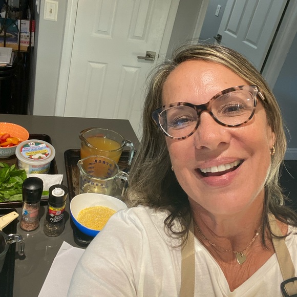 Meet your Posher, Marilynn Powell - Picture 2 of 8